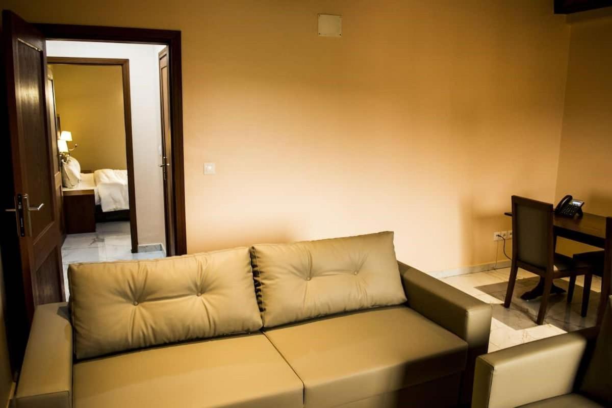 Hotel Jouvence International Yaoundé Exteriér fotografie
